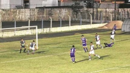 Novidades: Juan Felipe deve estar à disposição do treinador no fim de semana e Moisés retorna a campo depois de cumprir suspensão