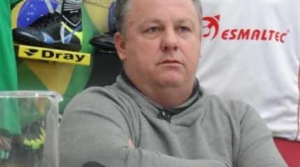 IN LOCO: Álvaro Gaia observa os jogadores que disputam a Copa Paulista no intuito de avaliar as possíveis contratações