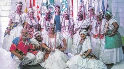 Durante o evento, diversas apresentações aconteceram; as Baianas da Rosas de Ouro e o Projeto Cisne do Amanhã marcaram presença (Foto: Samuel Nadai)