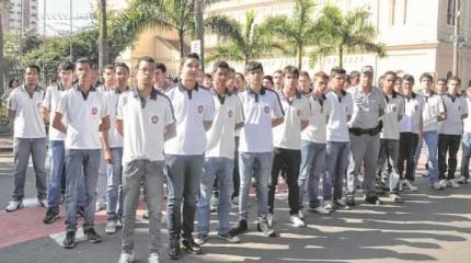 ‘Guardinhas’, como são chamados os jovens aprendizes da Guarda Mirim em Rio Claro
