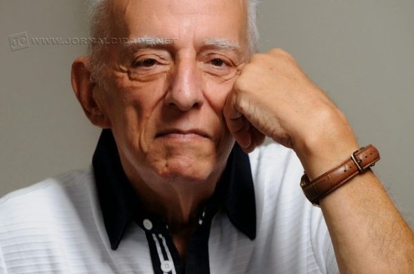 O escritor Rubem Alves foi professor na cidade de Rio Claro e residiu no município até o ano de 1974