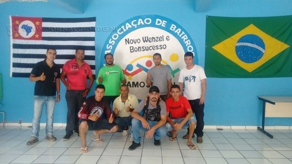 Luciano recebe notícia sobre motoboys e convida representantes para reunião no Bonsucesso