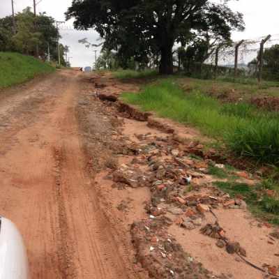 Foto feita por leitor do JC mostra as condições da estrada que leva ao bairro Nova Analândia