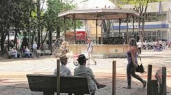 População que passou pelo Coreto do Jardim Público percebeu que local estava mais vazio e sem a presença dos moradores de rua