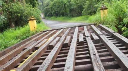 Reforma da ponte está sendo realizada pela Prema em compromisso firmado com Ministério Público (Foto enviada por leitor)