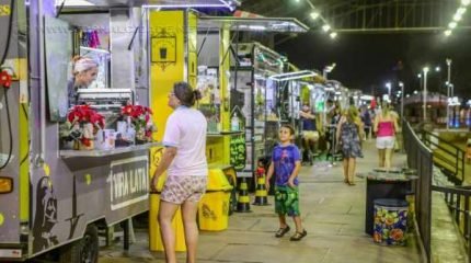 O evento prossegue até domingo (11) e retornará depois, de 14 a 23 de dezembro