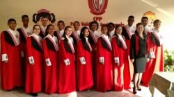 O Coral Encanto Jovem da Guarda Mirim de Rio Claro faz apresentações no Shopping Rio Claro, durante das tradicionais cantatas de Natal, na praça de alimentação e também no Casarão da Cultura