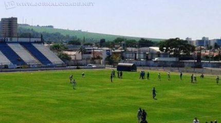 Partida aconteceu neste domingo (18) no Schmidtão