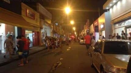 O Centro da cidade, a principal área de comércio de Rio Claro, recebeu reforço de policiamento e teve suas principais vias interditadas