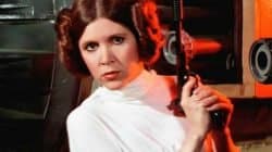 Carrie caracterizada como a Princesa Leia