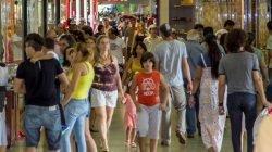 Em horário especial, o Shopping Rio Claro oferece opções de presentes, alimentação e diversão para toda a família de Rio Claro e região