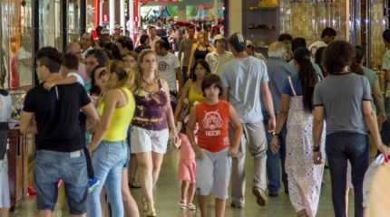 Em horário especial, o Shopping Rio Claro oferece opções de presentes, alimentação e diversão para toda a família de Rio Claro e região