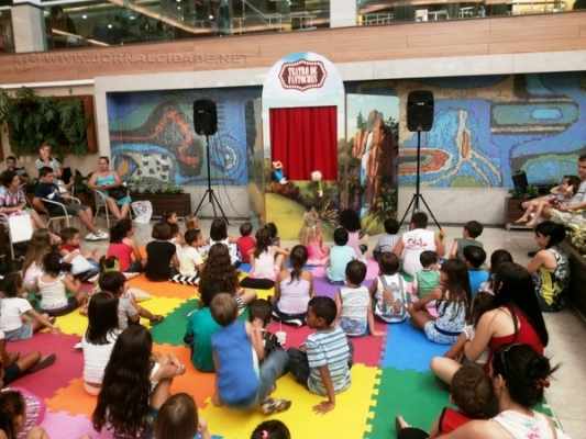 As atrações são gratuitas, como o teatro de fantoches, e acontecem até o dia 12 de fevereiro, no Shopping Center Rio Claro