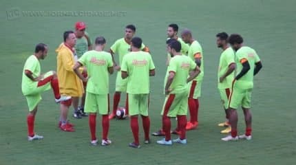 NOVO COMBATE: no próximo sábado (21), às 10 horas, outro jogo-treino está marcado contra o São Carlos no Estádio Benitão