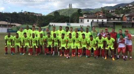 PREPARAÇÃO!: equipe rubro-verde continua com os treinamentos diários na Escola de Vela Lars Grael até o próximo sábado (14)