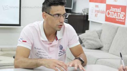 Vereador Yves Carbinatti votou a favor da criação dos cargos