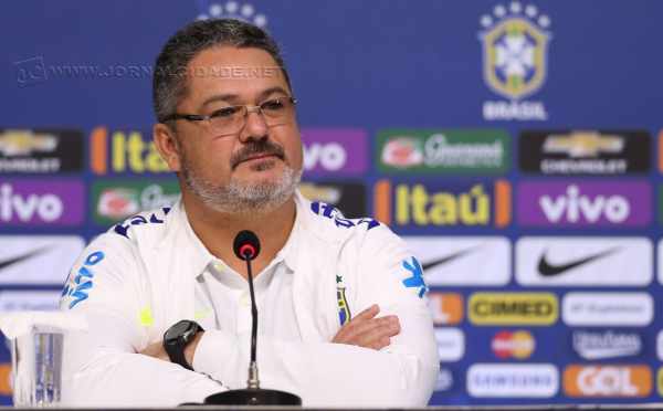 Menos de um ano após conduzir o Brasil ao inédito ouro olímpico nos Jogos do Rio, Rogério Micale está fora da seleção brasileira sub-20 (Foto: Lucas Figueiredo/Mowa Press)