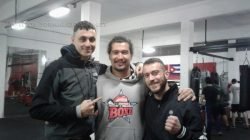 PARCERIA: Breno ladeado por Emanuele e Gianni, com os quais trabalha na academia do Quarticciolo