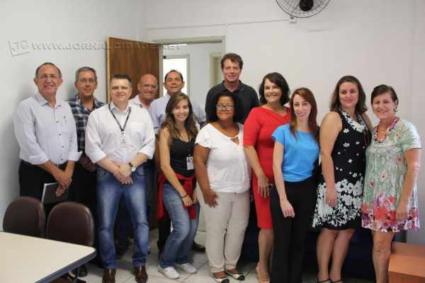 Conciliadores do Centro Judiciário de Solução de Conflitos e Cidadania que atuam em Rio Claro. Ainda há vagas para o trabalho