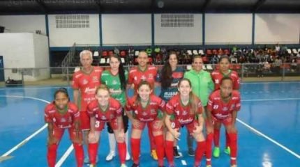 TÍTULO DE 2016: no último certame disputado, o time da Associação Esportiva Velo Clube levantou o Troféu de Grande Campeão