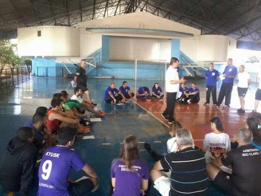 TRADIÇÃO: entidade promove encontro anual no intuito de apresentar as novidades e as alterações das regras do Futebol de Salão