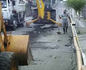 Os motoristas que trafegam pela via encontrarão um desvio na Avenida 9 (nove), podendo utilizar a Rua 6 (seis) e a Avenida 11