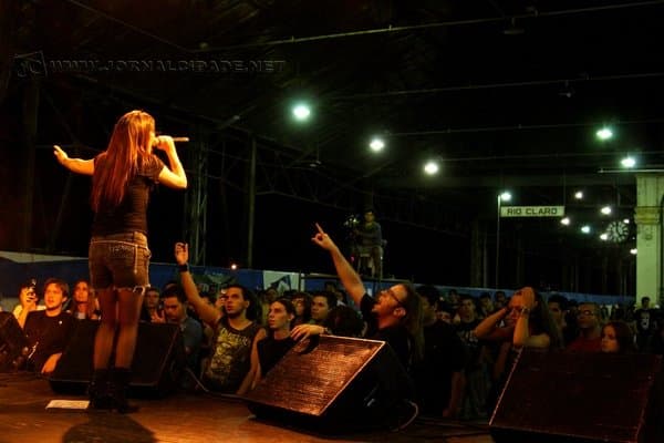 As inscrições para edição 2017 do evento já estão abertas e podem ser feitas por meio do site: www.rockfeminino.com.br