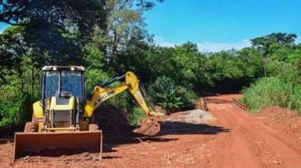 Estrada rural Ajapi-Leme é bastante utilizada para o escoamento de produção agrícola