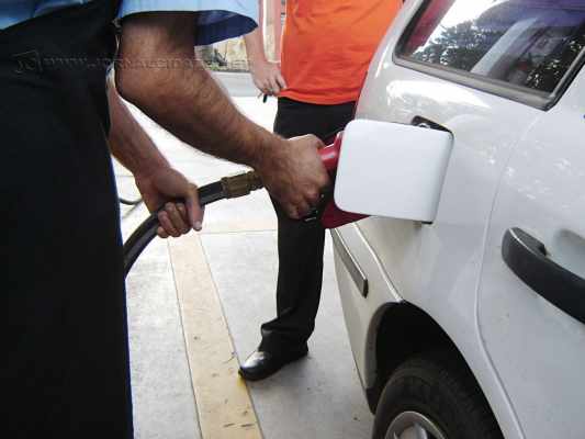 Agência Nacional do Petróleo orienta o consumidor a procurar o Procon em casos de preços abusivos nos postos (foto: Marcos Santos)