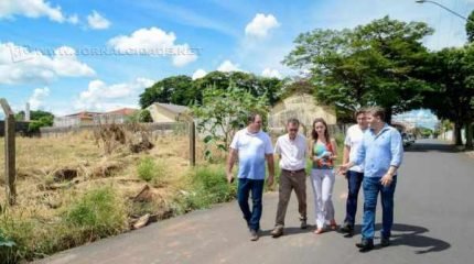 Projeto que envolve prefeitura e várias entidades vai produzir alimentos para famílias carentes, além de permitir a oportunidade de trabalho para moradores de rua e ações educativas para crianças de todas as idades.