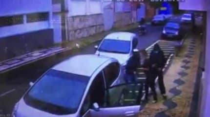 Três homens estavam em veículo que colidiu de propósito em carro com motorista