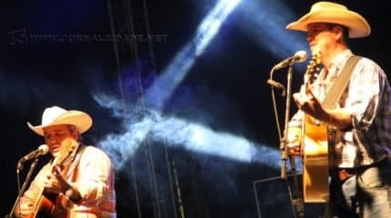 O evento Encontro de Violeiros do Brasil em Rio Claro será apresentado, no sábado, pela dupla Francisco & Fernando