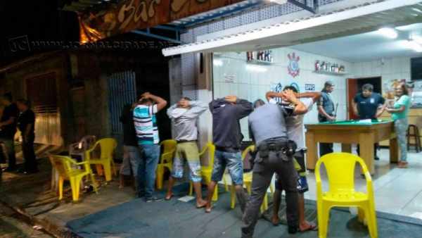 Força Integrada Azul fiscalizou estabelecimentos em diversos bairros do município no fim de semana