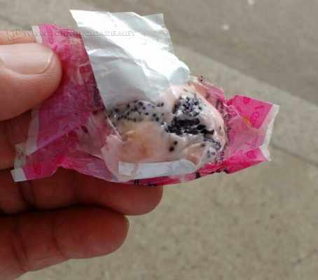 Os meninos brincavam em frente à casa em que vivem quando encontraram as balas próximo ao portão da residência. (Foto: Pronto Socorro de Caramelo)