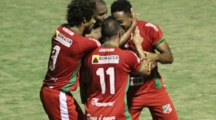 EM BUSCA DA VITÓRIA: sob novo comando, jogadores devem entrar em campo com determinação!