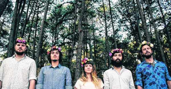 A Banda Mais Bonita da Cidade é uma banda brasileira de MPB e Indie rock formada em 2009, que ficou conhecida com a música Oração