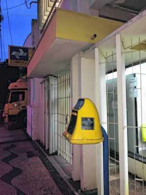 Os Correios disseram que confiam no bom-senso de seus empregados para encerrar a paralisação parcial