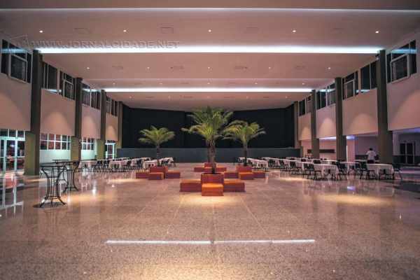 Novo salão social do Grupo Ginástico foi apresentado em evento exclusivo nesta semana. A obra de reforma do espaço está estimada em R$ 1,4 milhão (Foto: Diga Xis)