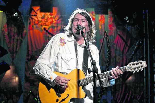 Lenine encerra a edição do evento no domingo, às 18h30, no Palco Externo do Parque Cidade, na Rua João Kühl Filho, s/nº, Vila São João