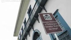 Instalado no antigo solar do Barão de Dourados, o prédio foi construído no ano de 1863