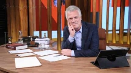 Pedro Bial no estúdio do seu novo programa na Globo. (Foto: Carol Caminha/GShow)