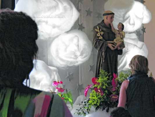 Festividades de Santo Antônio, na Vila Paulista, têm tradicional quermesse e programação religiosa para os fiéis
