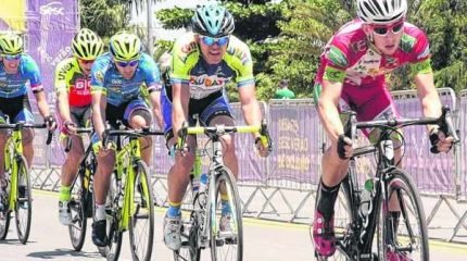 PROJETO PEDALAR: Abec também desenvolve uma atividade voltada para jovens na Cidade Azul