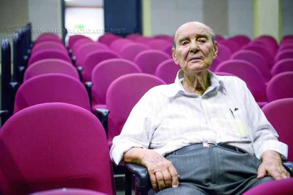 Gijo foi um dos destaques da 24ª edição da JC Magazine, em matéria assinada por Carine Corrêa