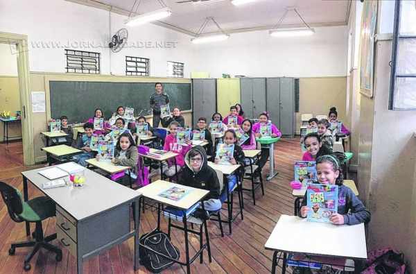 Estudantes do quinto ano da Escola Municipal Marcello Schmidt, localizada no Centro de Rio Claro