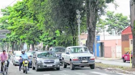 Radar instalado na Rua 6, no bairro Santana. Trecho é um dos mais movimentados e liga a região norte com a área central da cidade