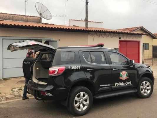 Equipes da Polícia Civil de Rio Claro participaram da ação que deteve o casal na cidade de Ipeúna
