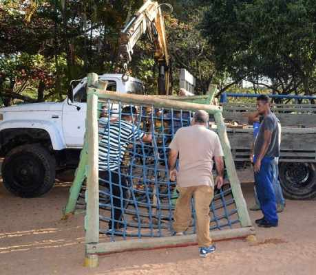 A iniciativa teve o apoio de alunos do programa Aprendizagem, do Senac Rio Claro, que entregaram documento ao prefeito manifestando pedido da comunidade. Para encaminhar as melhorias, os alunos decidiram promover fóruns de discussão, que contaram com o envolvimento de empresários e autoridades da cidade.