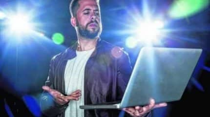 O comediante apresenta o show ‘Perdendo Amigos’ neste sábado, dia 15, em Rio Claro