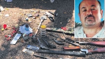 O aposentado dirigia sua caminhonete quando teria atirado contra um caminhão, em uma rodovia que liga o Estado de São Paulo ao de Minas Gerais; vítima praticava caça e armamento foi localizado